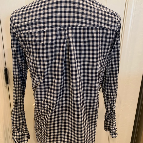 Old Navy Gingham button blouse Size L - Picture 3 of 4